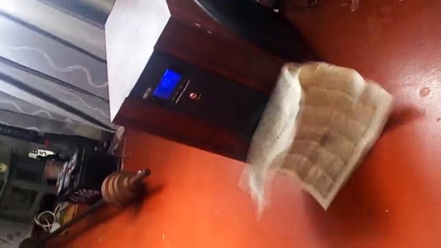 сабвуфер, старенький, но еще может) смотреть онлайн