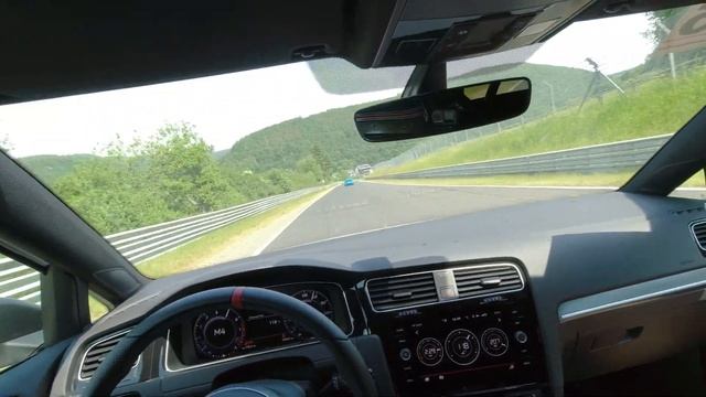 GTI TCR vs fast E36 Tracktool смотреть онлайн