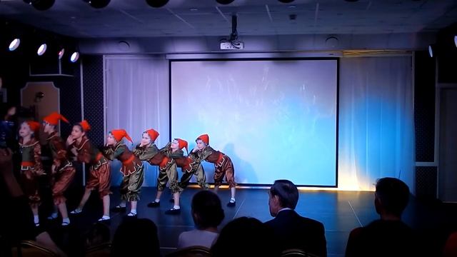 Образцовая студия народного танца "Карнавал" в Купине 23.01.2022 (Часть 1/3) смотреть онлайн