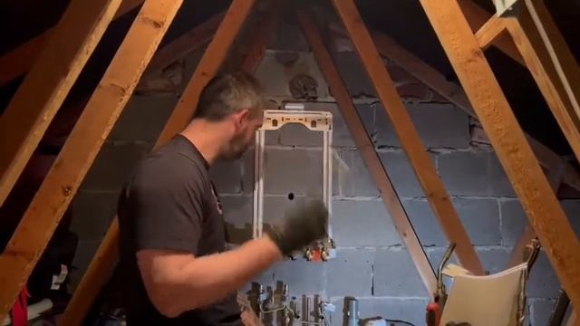 New Worcester Bosch 4000 Combi Boiler Installation in Loft | The Boiler Installation Specialists Lt смотреть онлайн