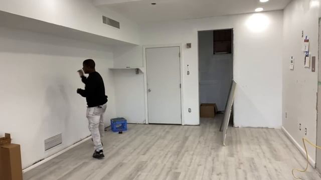New Retail T-Shirt Shop Tour 2021! (Planning Out Custom T-Shirt Shop Retail Space) [Part 1] смотреть онлайн