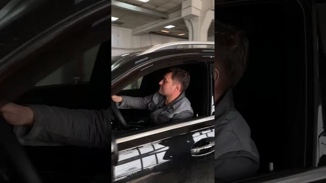 Доводчики, пороги на Мерсе!) Смотрим!)