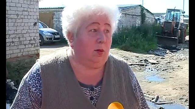 В гаражном массиве "Оптика" сгорело 3 гаража смотреть онлайн