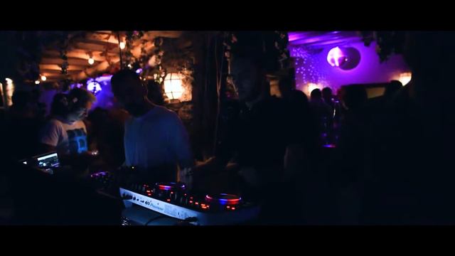 Tirgatao official X Manolaco at kaktos bar смотреть онлайн