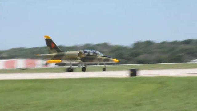 AERO L 39 ZO Albatros NVA 187 Landing After First Flight смотреть онлайн