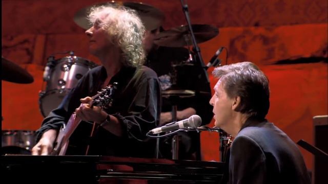 Eric Clapton - While My Guitar Gently Weeps смотреть онлайн