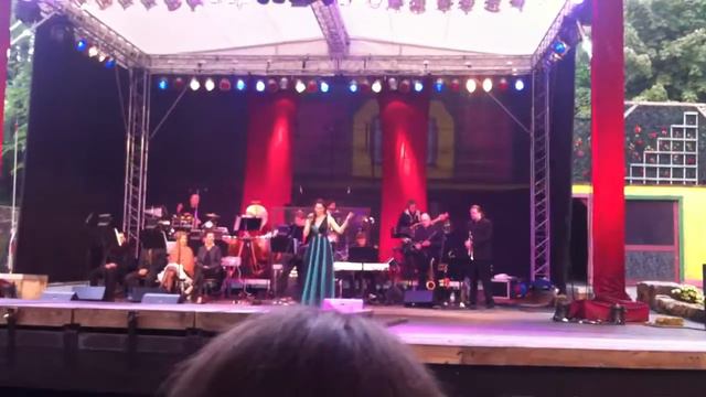 Pia Douwes - Finding Wonderland - Pfingstgala Tecklenburg смотреть онлайн