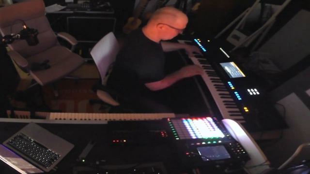 Can’t Help Falling in Love - Karaoke - Playback - instrumenl - Yamaha Genos - Akai Force - Avenger смотреть онлайн