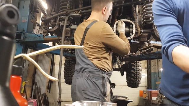 Установка блокировки. Регулировка пятна контакта.