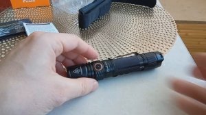 Fenix PD 35 V 2.0  Обзор тактического фонаря