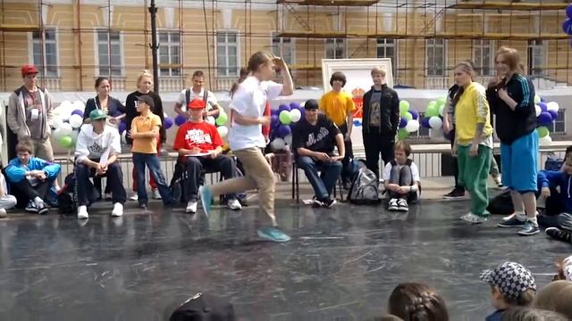 01.06.12 Breakdance. День защиты детей (4) смотреть онлайн
