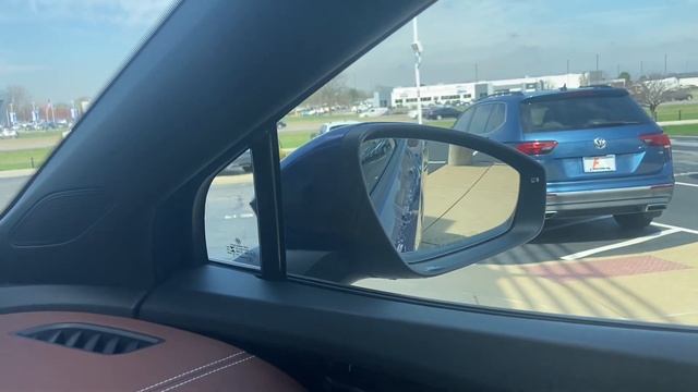 ID.4 How to setup automatic mirror lowering in reverse gear смотреть онлайн