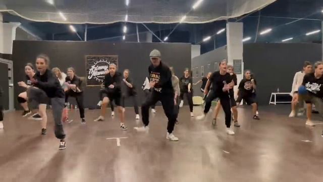 Школа танцев Артемия Манукяна в СПб. Обучение танцам в Санкт-Петербурге. смотреть онлайн