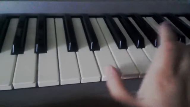 Фоно в трове сидел кузнечик смотреть онлайн