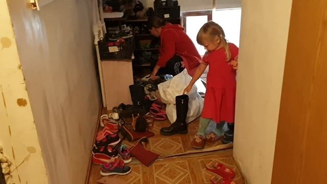 Картошка от дождя посохла...Сезонная смена одежды и обуви смотреть онлайн