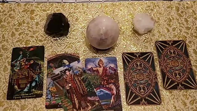 Будем ли мы вместе жить? Мини-расклад "да-нет" по акции для Вити. смотреть онлайн