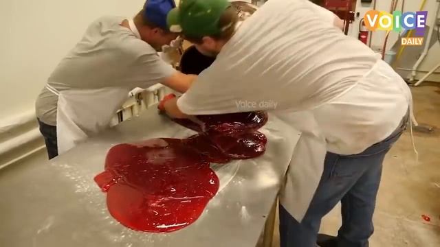 You Will Never Buy These Things After Watching II How Chips, Noodles, Chocolate & Lollypop Are Made смотреть онлайн