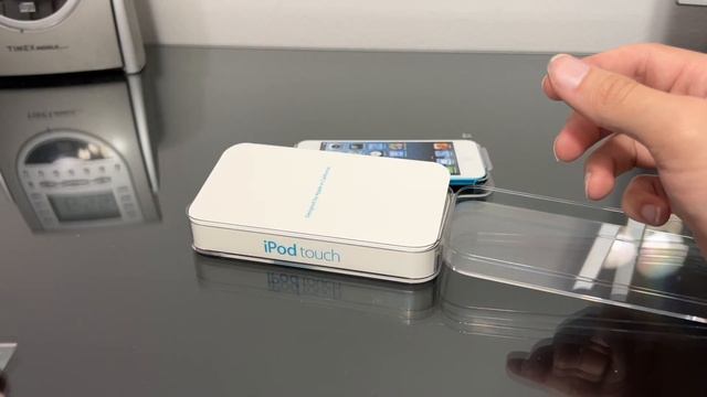 iOS 6 iPod Touch 5th Gen Unboxing! смотреть онлайн