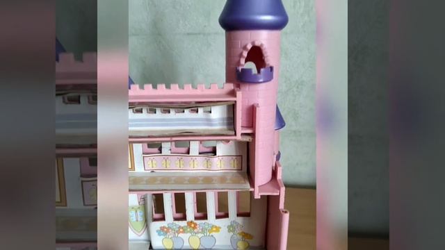 ПРОДАНО - Сказочный замок/дворец, игрушки из киндер-сюрпризов смотреть онлайн