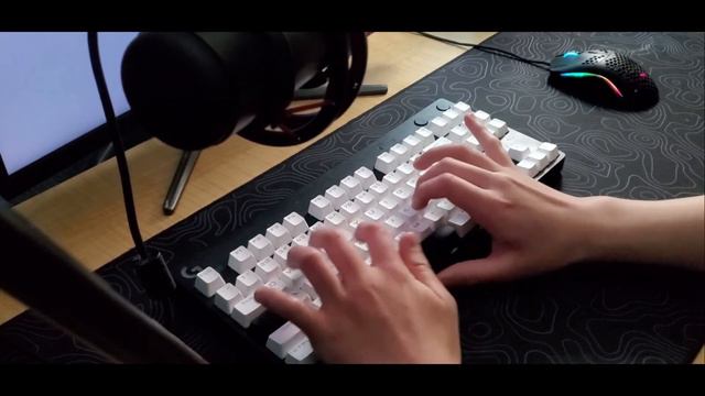 Logitech G Pro X Keyboard with Kailh Box Jade Switches Typing Sounds смотреть онлайн
