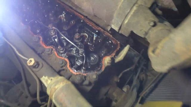 запуск ДТ 75 и ЮМЗ 6/ремонт размороженного двигателя\/tractor DT 75/repair of the defrosted block смотреть онлайн