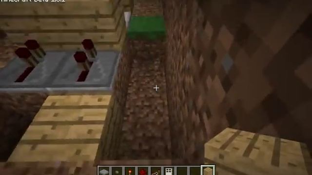 Minecraft - Amazing Double Doors Tutorial [Beta 1.3-1.8 & Xbox] смотреть онлайн