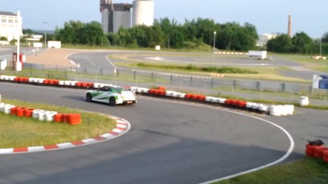 Toyota GT86 & BMW 135 M-Performance (2) смотреть онлайн