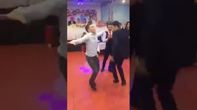 Азербайджанская свадьба (Чёрная папаха? ) ВСЕ МОЛОДЦЫ !!! смотреть онлайн