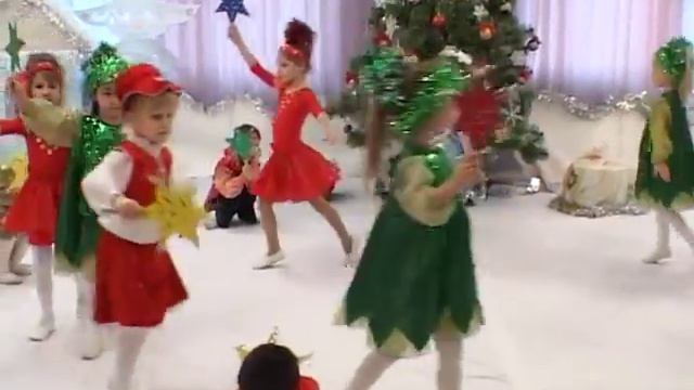 Танец "Новогодние звездочки" муз.рук. Цилик Л.В. смотреть онлайн
