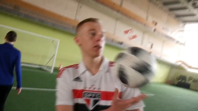 КТО ЗАБЬЕТ САМЫЙ КРАСИВЫЙ ГОЛ С ЛЕТА ПОЛУЧИТ 10.000 РУБЛЕЙ! смотреть онлайн