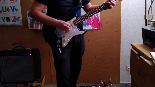 Lace Sensor Gold - 1995 Strat Plus - Clean then with ToadWorks Mad Dog Fuzz смотреть онлайн