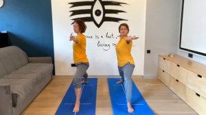 МЯГКАЯ ЙОГА ДЛЯ ТЕЛА И УМА | Йога в домашних условиях | Шри Шри Йога для начинающих