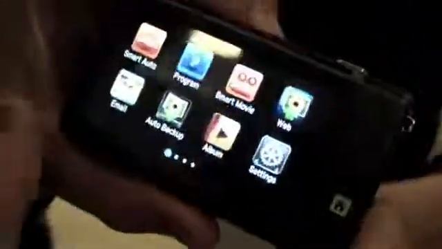 Samsung SH100 Compacta [Primeras impresiones][CES 2011][HD] смотреть онлайн