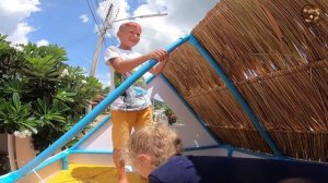 Дети и машина. Строим домик на колёсах. Манкиту (Выпуск 2)