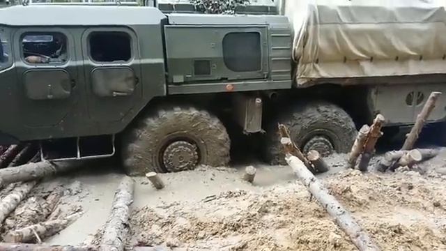 МАЗ-543 по бездорожью. Александр Кошелев смотреть онлайн