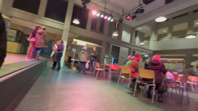 Новый комод. Выбираем школу. Учусь водить механику. Конвой. #pixelsoflife смотреть онлайн