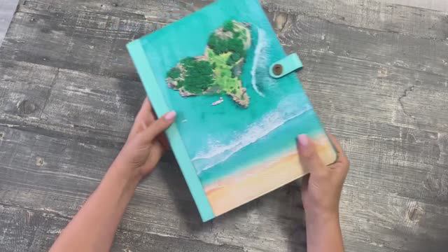 Бирюзовая кожаная папка для семейных документов формата А4 с принтом "Остров Сердце”, ручная работа смотреть онлайн