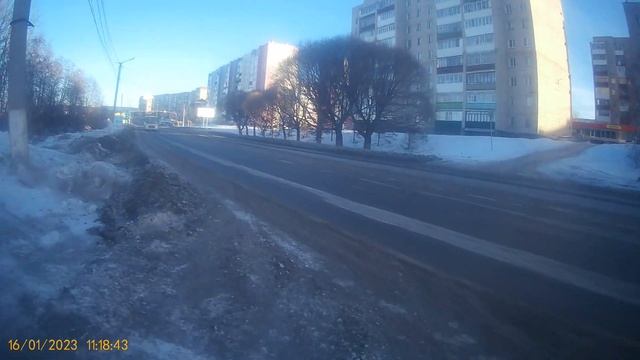 Видео за 16.01.2023 года Еду в сторону Гагарина вид задней камеры
