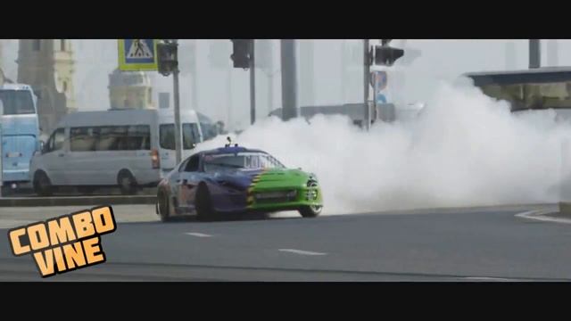 Дрифт на Toyota Supra в Питере смотреть онлайн