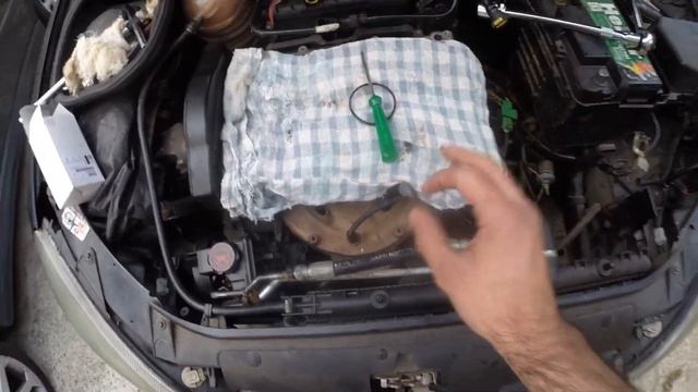 Troca de Óleo + Filtro do Peugeot 206 em Casa ? смотреть онлайн