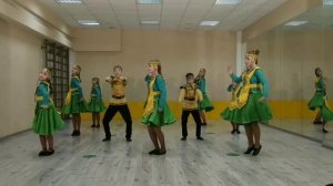 ЯКУТСКИЙ ТАНЕЦ