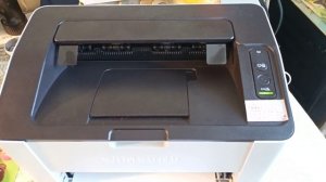 Как включить и выключить принтер Samsung M2020