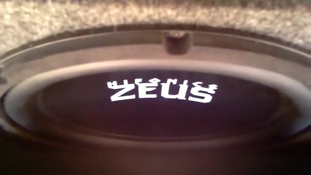 Subwoofer Hifonics Zeus 12 500rms Sealed Box.
