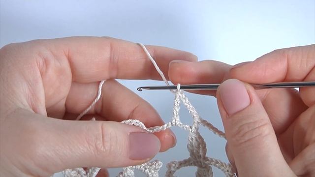 Оригинально Ажурно и Нарядно!!! Вяжется крючком на одном дыхании/Такие столбики вы ещё не вязали смотреть онлайн