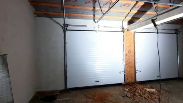 Отчет специалистов по установке секционных ворот RSD02 часть 2 смотреть онлайн