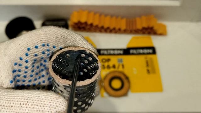 Распил масляного фильтра FILTRON OP564/1 (аналог MANN W6021) смотреть онлайн