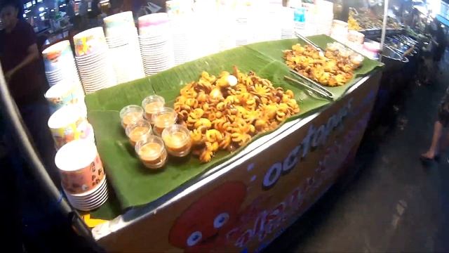 Отдых в Тайланде. Влог. Серия 1. Прилёт, Размещение, Ночной рынок, Салют, ВолкингСтрит.