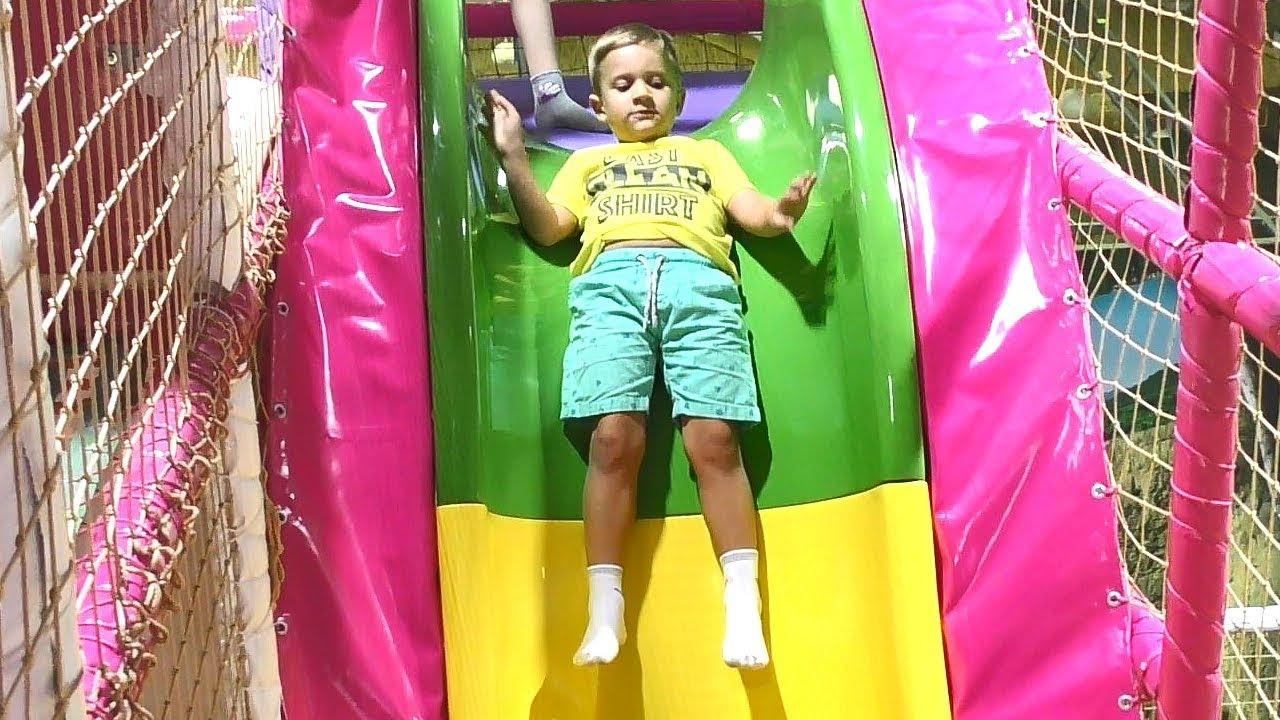 Indoor Playground for kids fun Play time with Roma and Diana! смотреть онлайн