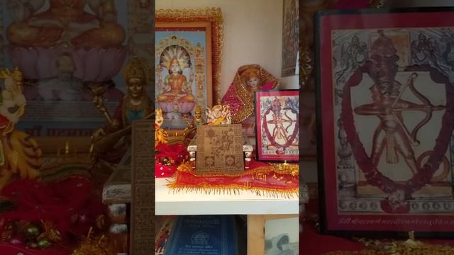 Maanibhadra Stuti, Mantra and Stotra смотреть онлайн