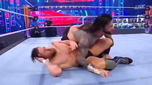 WWE: Tilt-A-Whirl Slam смотреть онлайн